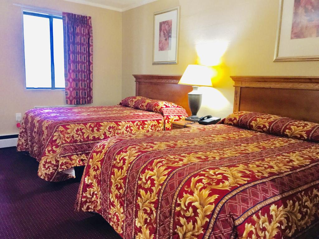 Sportsman Ladge - Double Room with Two Double Beds
